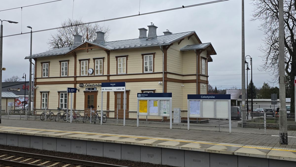 Celestynów Railway Station